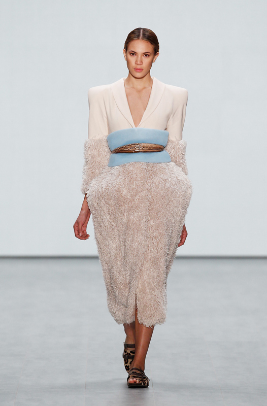 Roshi Porkar presented by Mercedes-Benz and ELLE Show - Mercedes-Benz Fashion Week Spring/Summer 2015